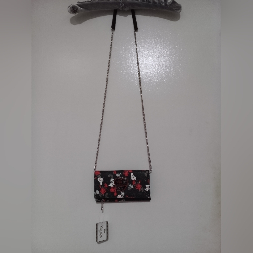 NWT Torrid Disney Vile Villains Cruella Ursula Maleficent Clutch Crossbody Chain